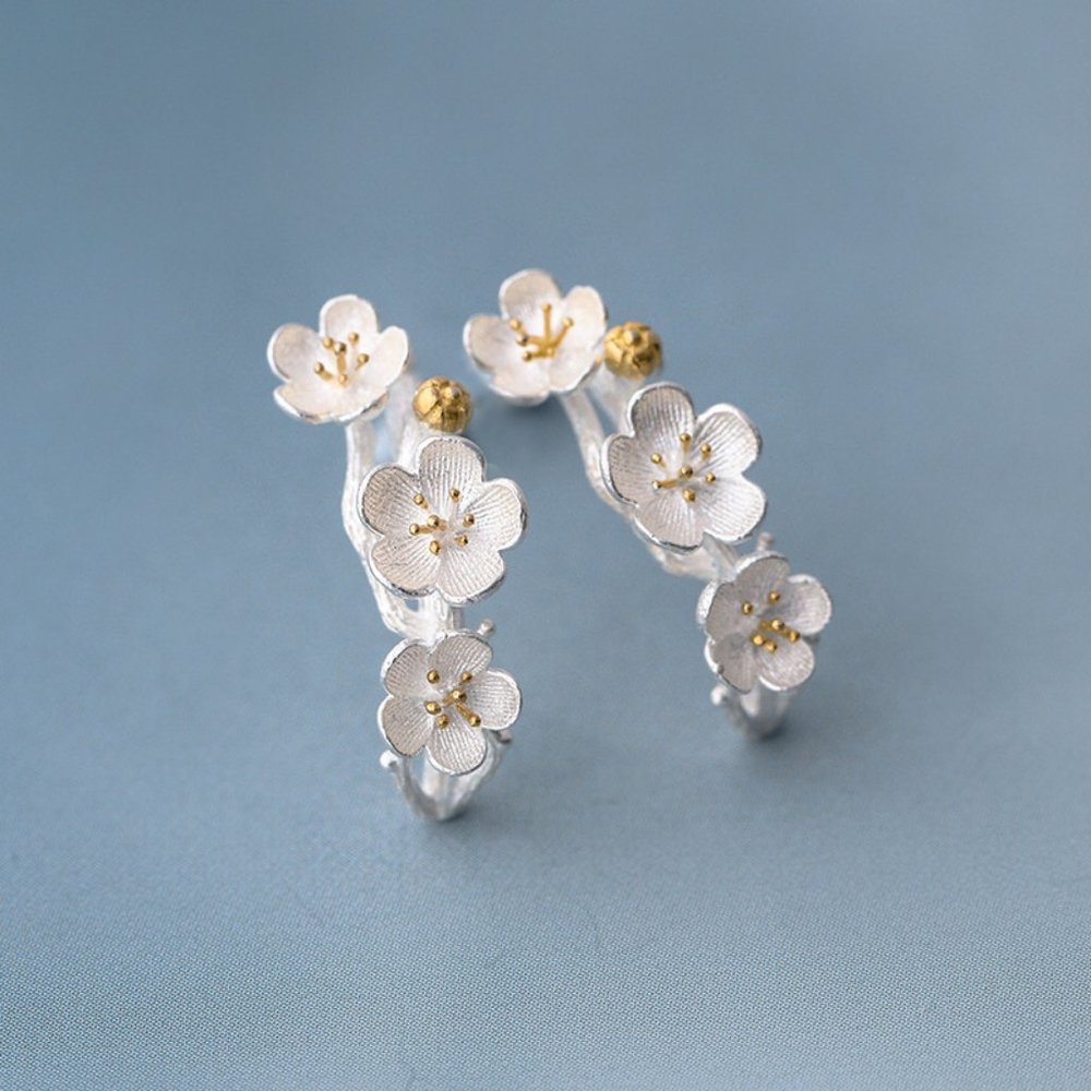 NEW 925 Sterling Silver Two Tone Flower Earrings - Picture 4 of 8